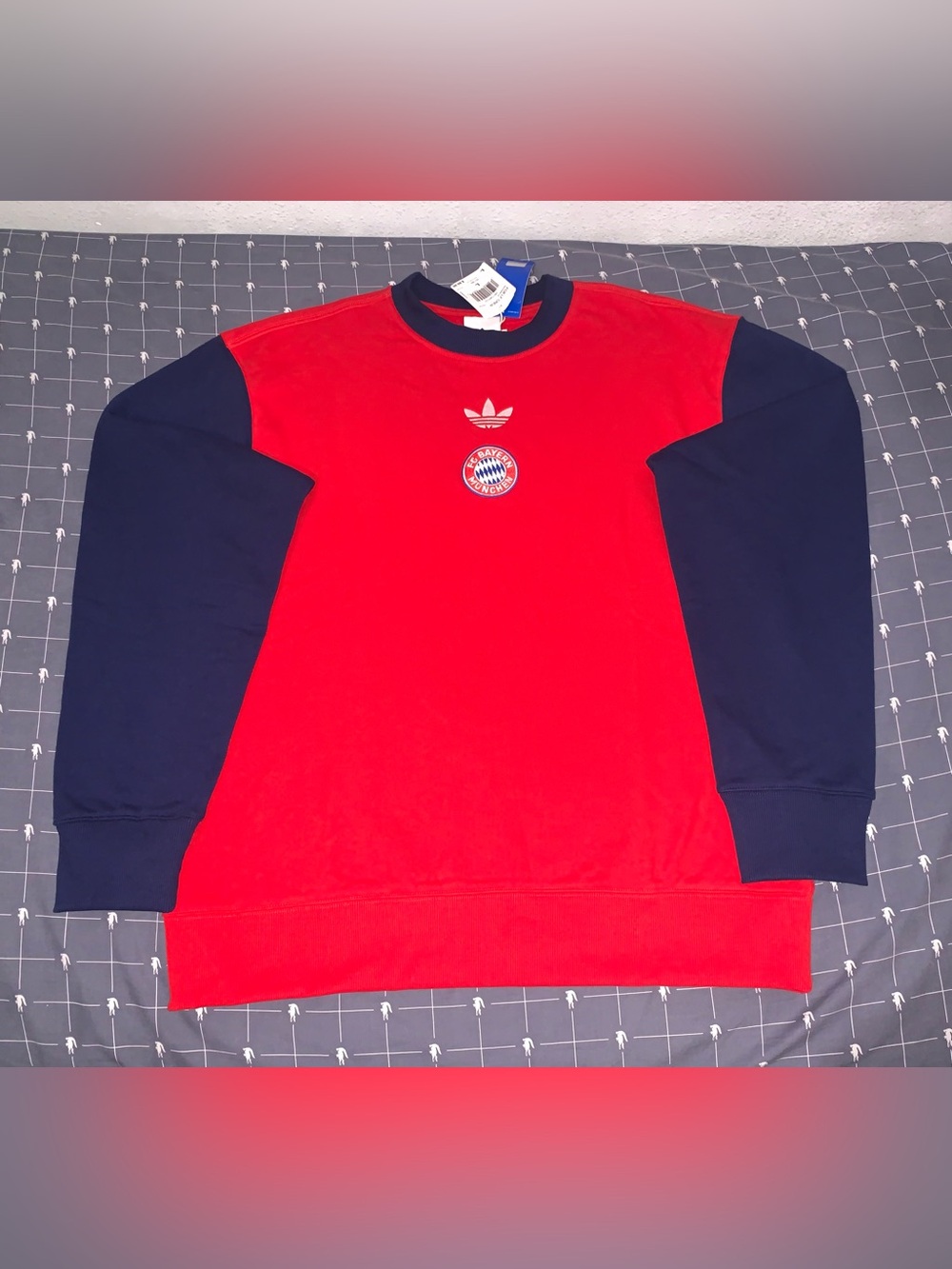 Adidas FC Bayern Munich LFSTLR Crew Sweatshirt KC7795 Size: Large